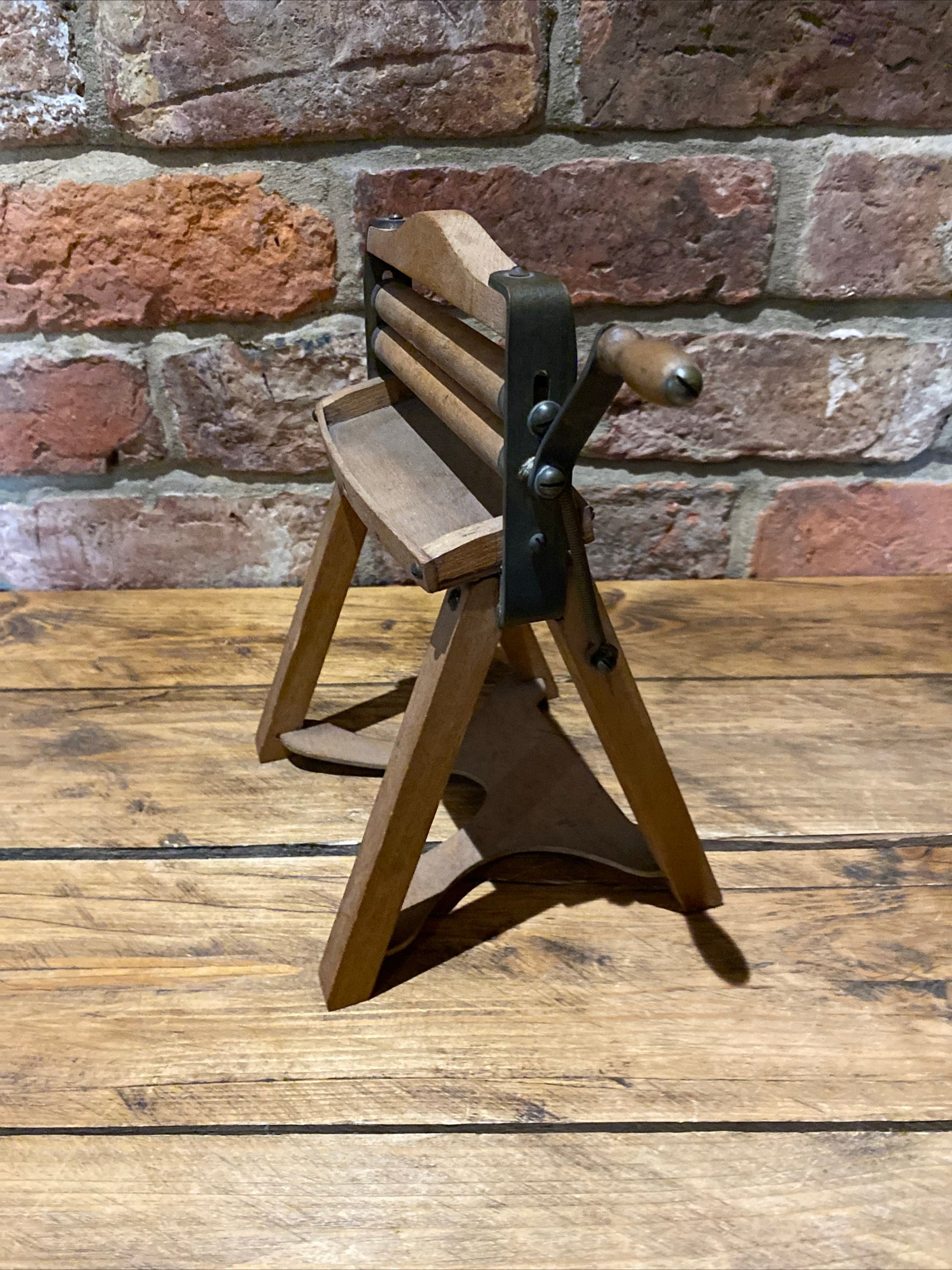 Vintage Wooden Model / Apprentice Piece Of A Mangle