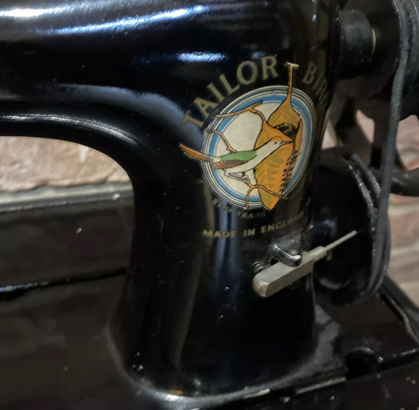 Vintage Tailor Bird Hand Crank Sewing Machine