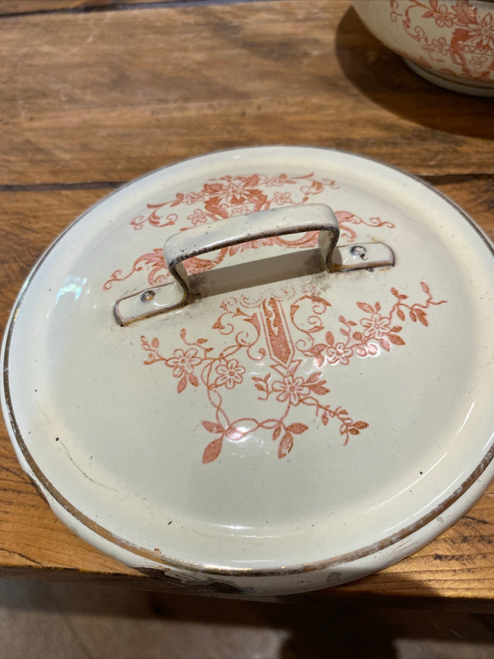 Vintage Cream And Pattern Enamel Soap Dish / Trinket Dish