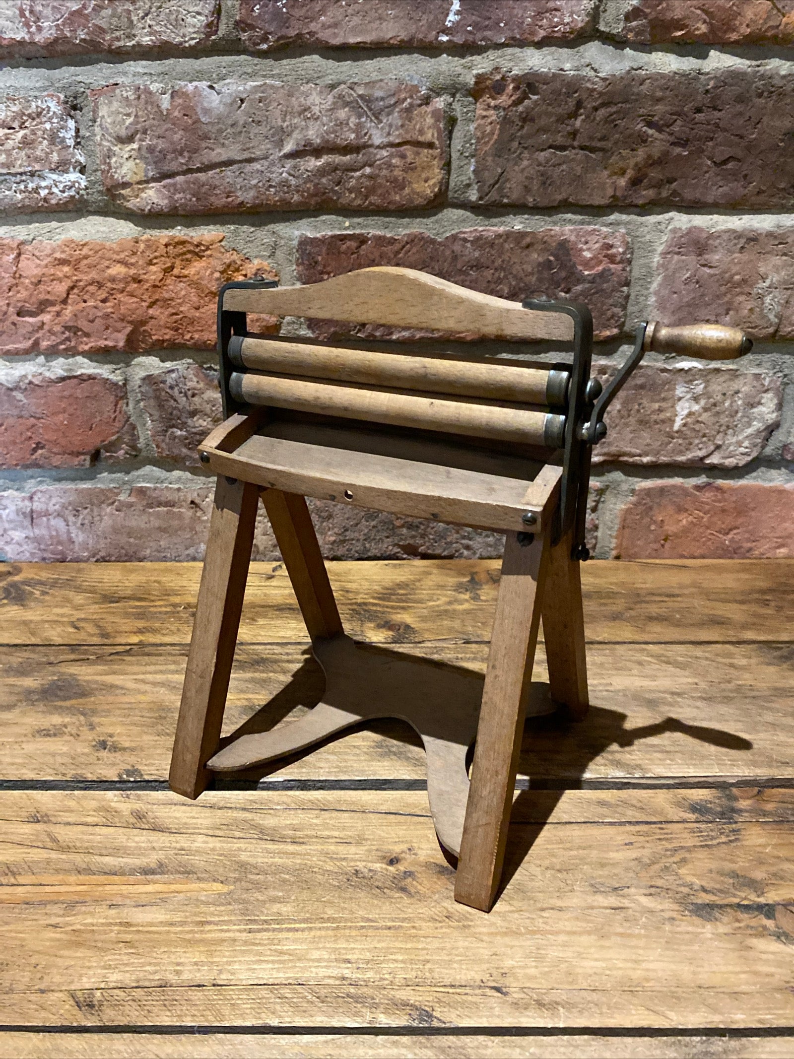 Vintage Wooden Model / Apprentice Piece Of A Mangle