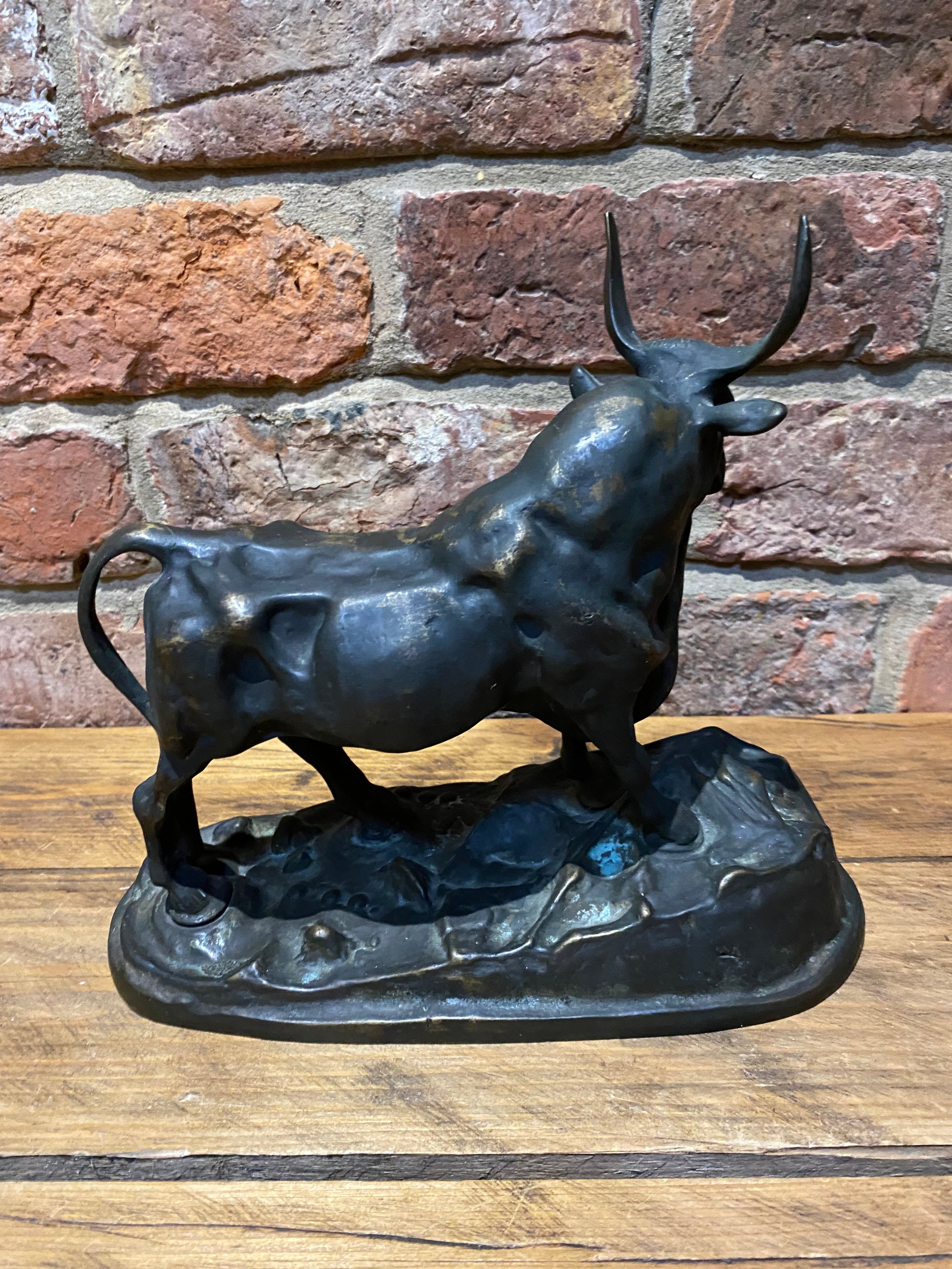 Handsome Ornamental Bronze Bull Figure | Junkaholic Vintage | UK