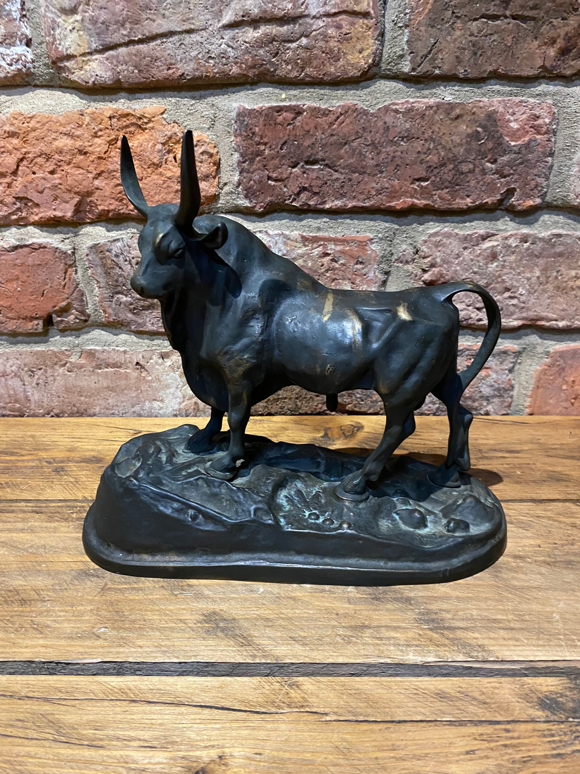 Handsome Ornamental Bronze Bull Figure | Junkaholic Vintage | UK