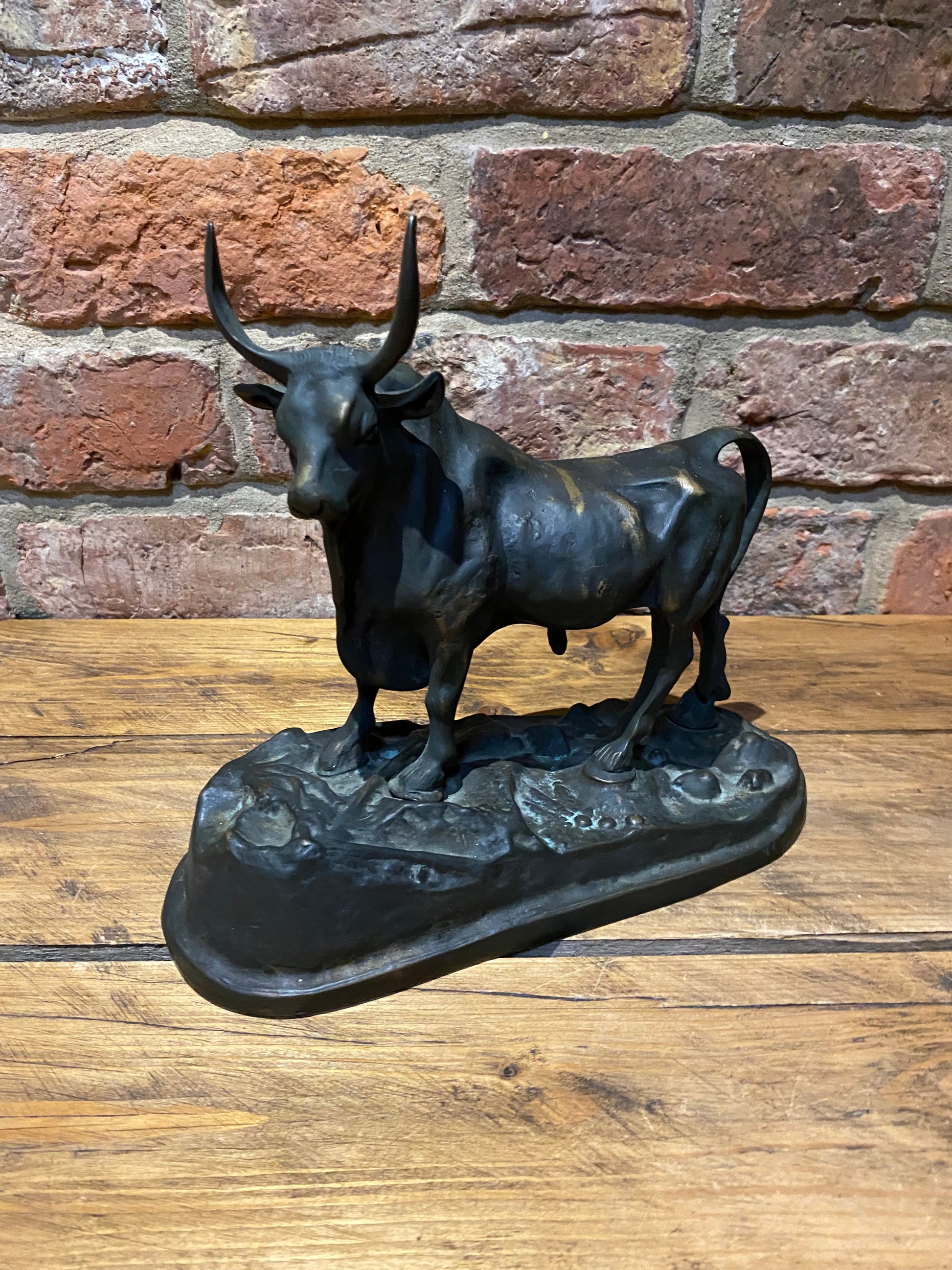 Handsome Ornamental Bronze Bull Figure | Junkaholic Vintage | UK
