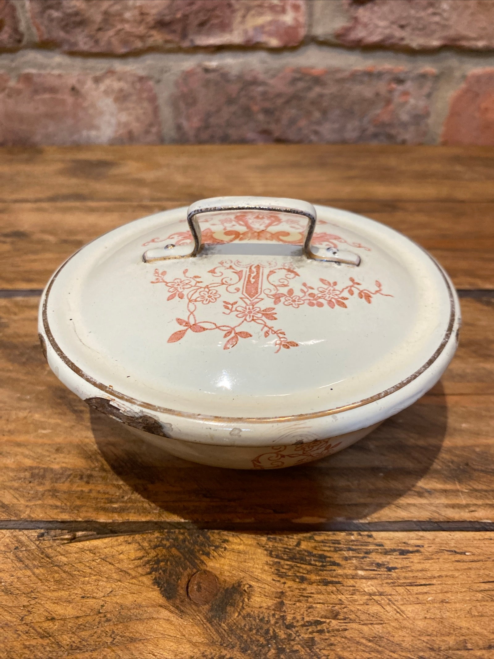 Vintage Cream And Pattern Enamel Soap Dish / Trinket Dish