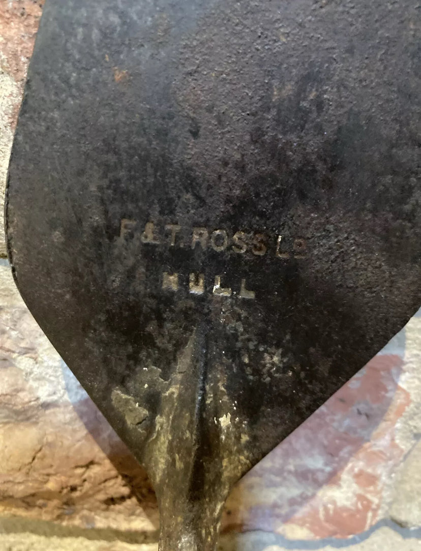 Vintage F&T Ross of Hull Builders Trowel